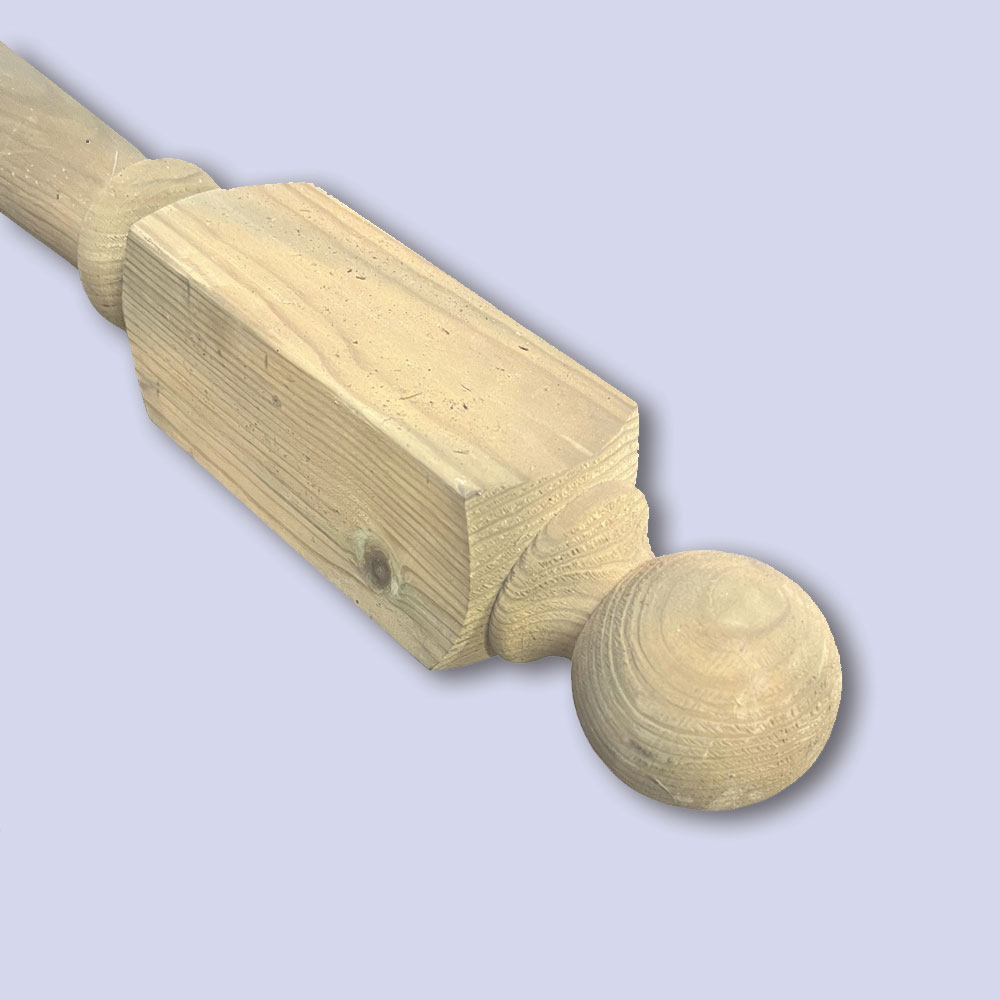 Q Deck 90x90 Turned Newel Post
