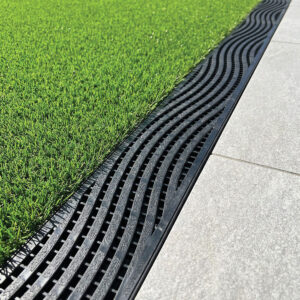 1m Vela PP Linear Bar Wave Heel Grate